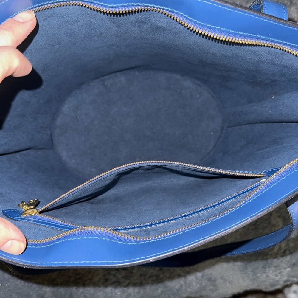 Women’s or Men’s Louis Vuitton Blue Epi Saint Jacques Bag! Excellent Condition - Picture 11 of 17